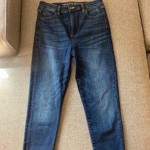 American Eagle womens size 10 super high rise jegging crops